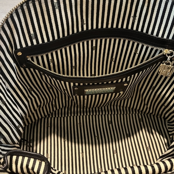 Rare L.A.M.B. By Gwen Stefani Kingston Bowler Bag in Excellent Used Cond… - Picture 11 of 16